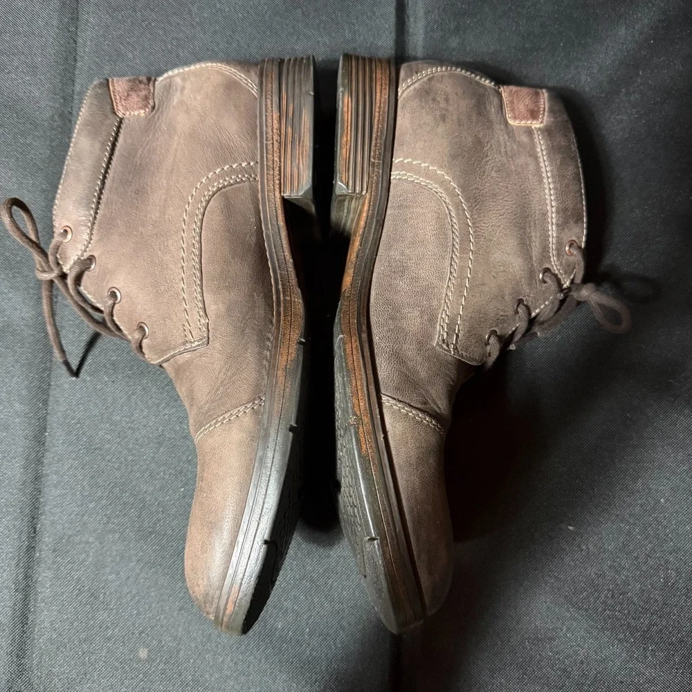 Clarks Cushion Soft‎ Leather Chukka Boots Mens 11 Brown Ortholite Lace Up